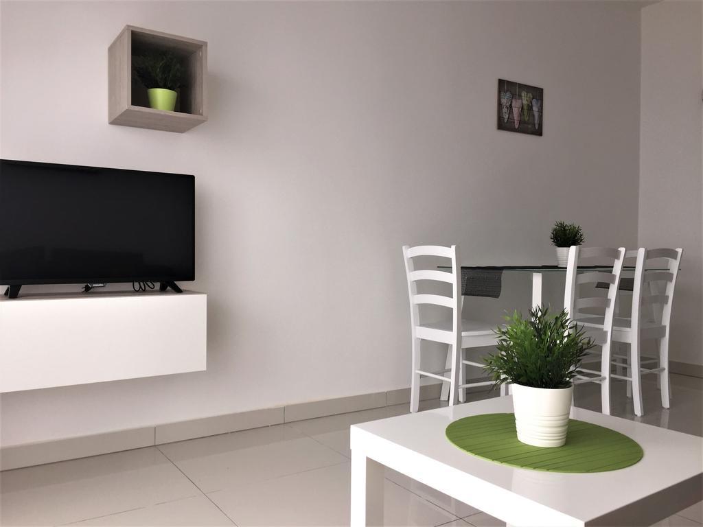 Apartmani Orhideja Rab Town Exterior foto